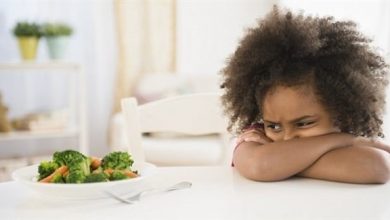 Photo of لهذا السبب يصعب على الكثيرين الالتزام بالحميات الغذائية