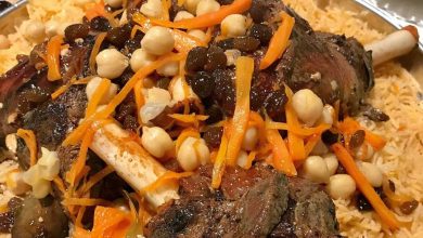 Photo of الرز البخاري على اصوله , لذيذ وسهل قدميه مع لحمة مشوية بالفرن