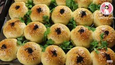 Photo of بالفيديو ..فطائر صباحية خفيفة كالقطن على الطريقة التركية محشوة بالجبنة وحبة البركة