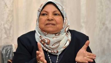 Photo of أستاذة بجامعة الأزهر : لا يجب على المرأة القيام بالأعمال المنزلية ( فيديو )