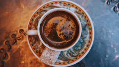 Photo of لماذا نشرب القهوة في الوقت الخاطئ دائماً ؟